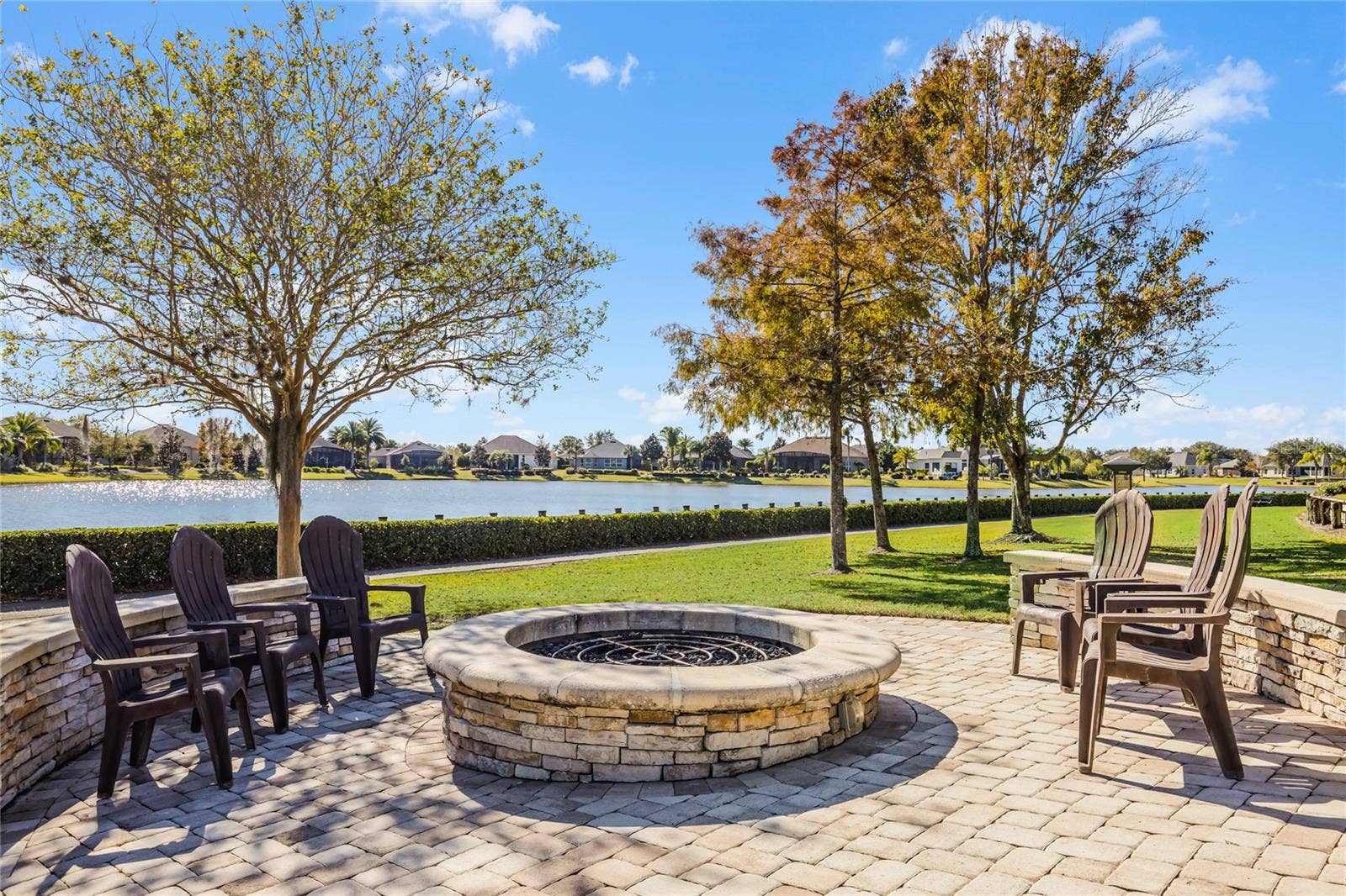 8270 BRIDGEPORT BAY CIRCLE, Mount Dora, FL 32757 8270 BRIDGEPORT BAY CIRCLE, Mount Dora, FL 32757