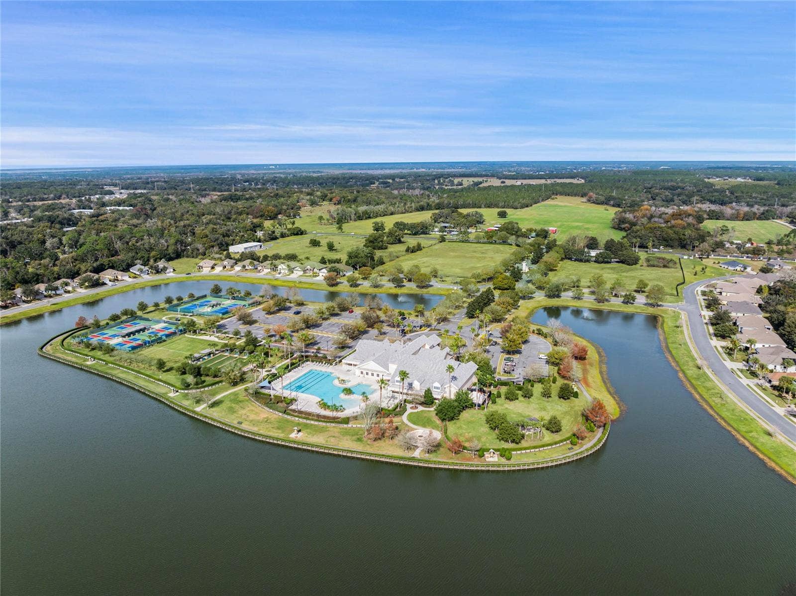 8270 BRIDGEPORT BAY CIRCLE, Mount Dora, FL 32757 8270 BRIDGEPORT BAY CIRCLE, Mount Dora, FL 32757