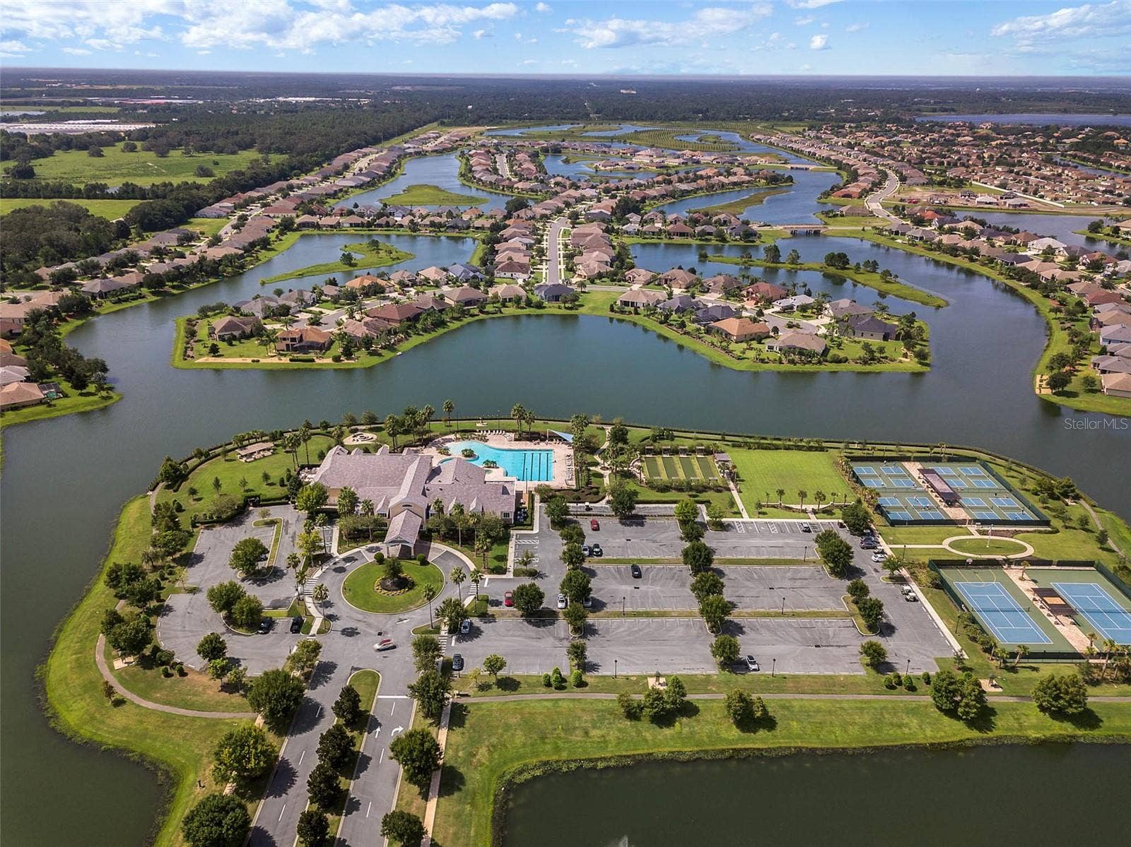 8270 BRIDGEPORT BAY CIRCLE, Mount Dora, FL 32757 8270 BRIDGEPORT BAY CIRCLE, Mount Dora, FL 32757
