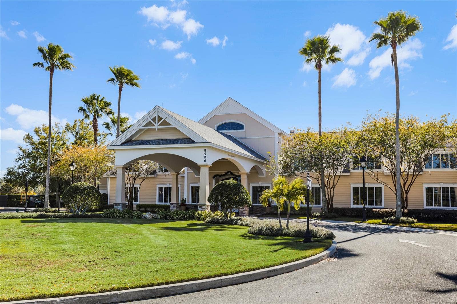 8270 BRIDGEPORT BAY CIRCLE, Mount Dora, FL 32757 8270 BRIDGEPORT BAY CIRCLE, Mount Dora, FL 32757