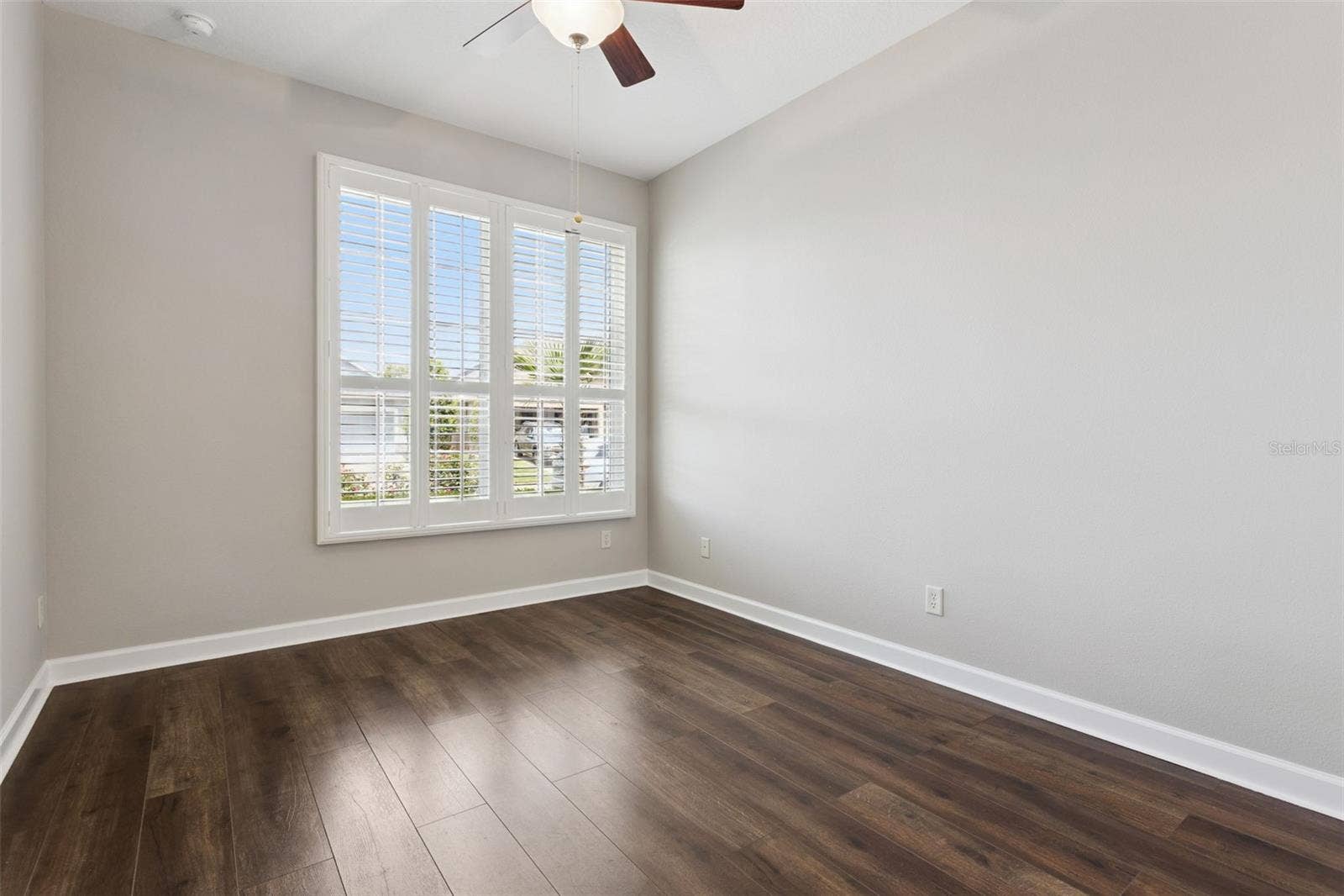 8270 BRIDGEPORT BAY CIRCLE, Mount Dora, FL 32757 8270 BRIDGEPORT BAY CIRCLE, Mount Dora, FL 32757