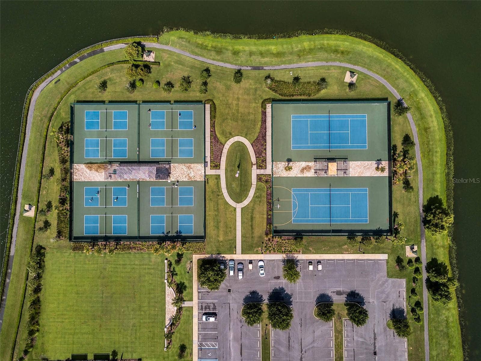 8270 BRIDGEPORT BAY CIRCLE, Mount Dora, FL 32757 8270 BRIDGEPORT BAY CIRCLE, Mount Dora, FL 32757