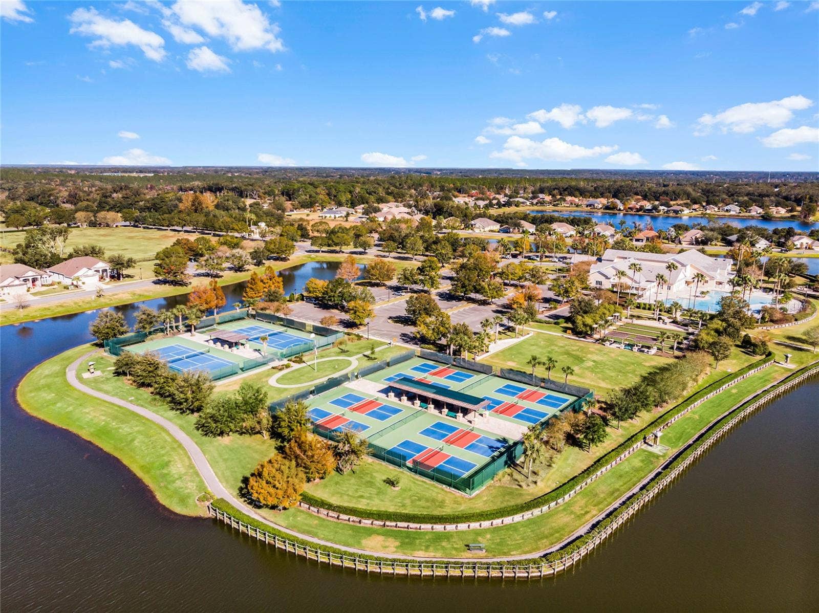 8270 BRIDGEPORT BAY CIRCLE, Mount Dora, FL 32757 8270 BRIDGEPORT BAY CIRCLE, Mount Dora, FL 32757
