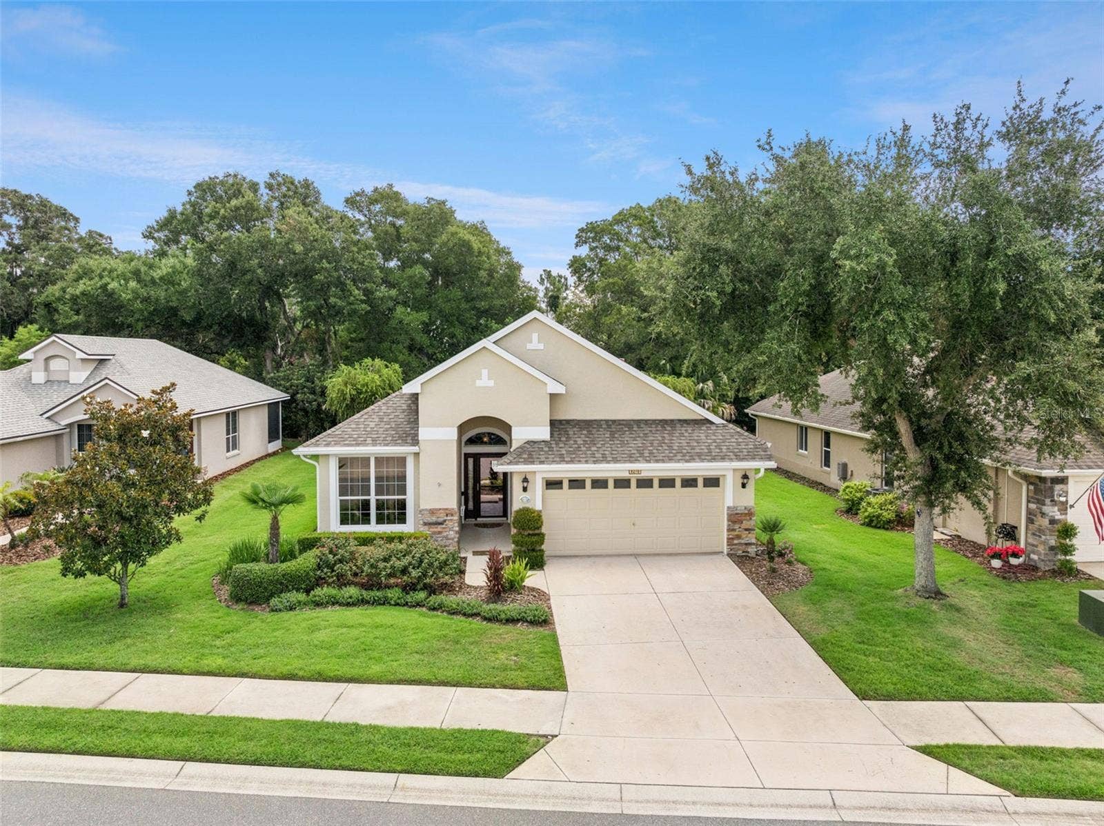 8270 BRIDGEPORT BAY CIRCLE, Mount Dora, FL 32757 8270 BRIDGEPORT BAY CIRCLE, Mount Dora, FL 32757