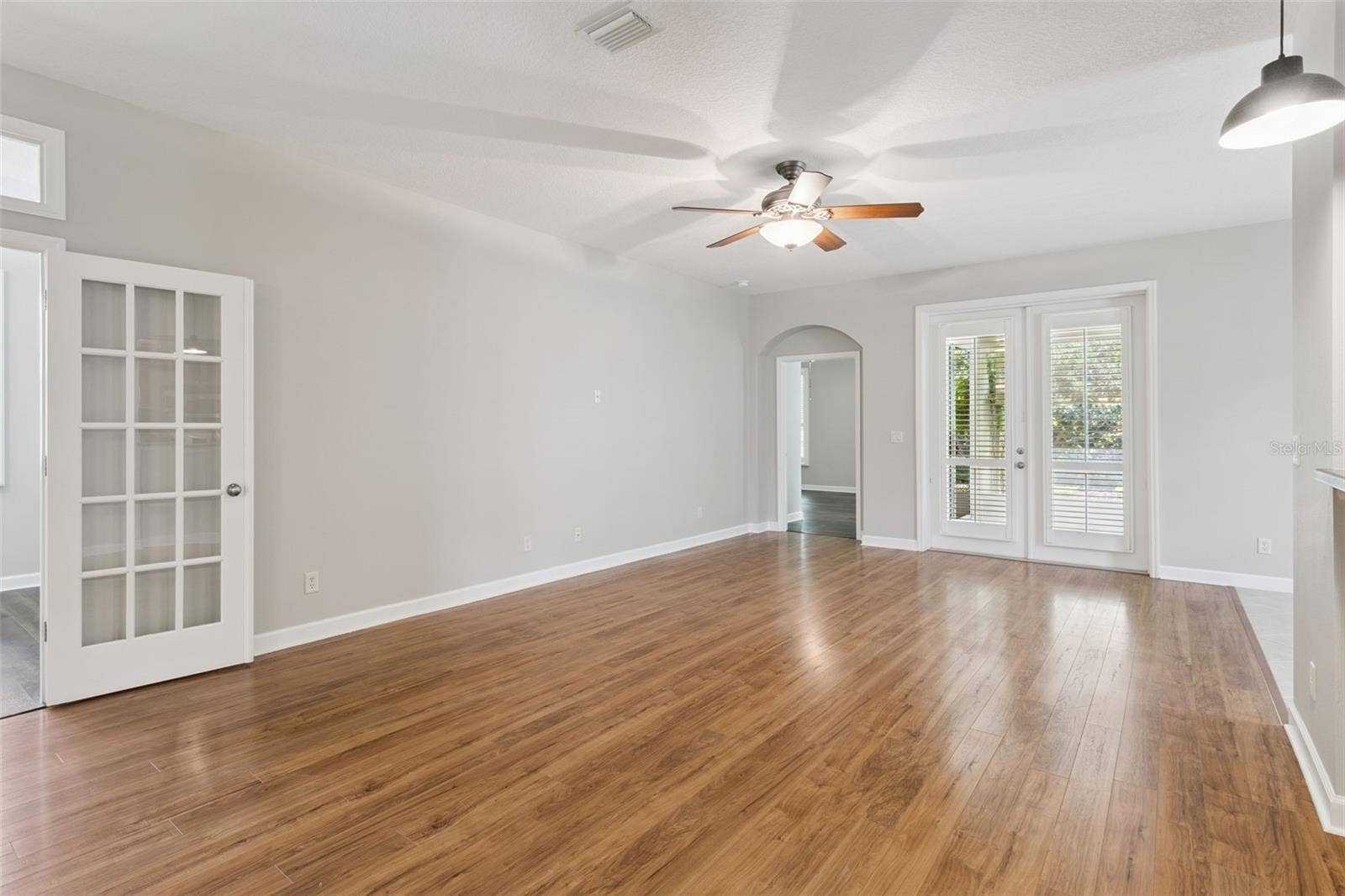 8270 BRIDGEPORT BAY CIRCLE, Mount Dora, FL 32757 8270 BRIDGEPORT BAY CIRCLE, Mount Dora, FL 32757