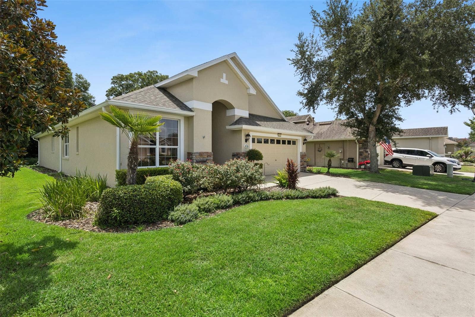 8270 BRIDGEPORT BAY CIRCLE, Mount Dora, FL 32757 8270 BRIDGEPORT BAY CIRCLE, Mount Dora, FL 32757