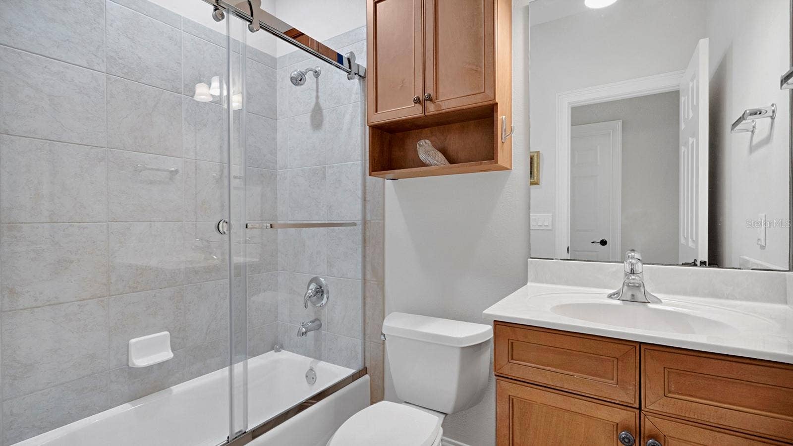 922 N PENNSYLVANIA AVENUE, Winter Park, FL 32789 Ensuite Bath