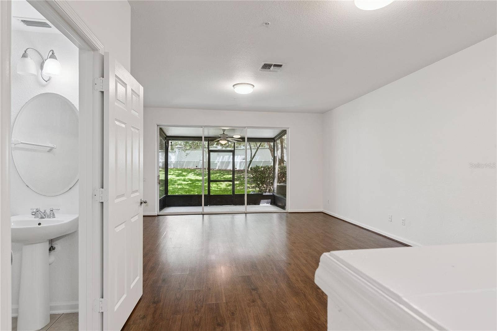 6887 SPERONE STREET, Orlando, FL 32819 6887 SPERONE STREET, Orlando, FL 32819