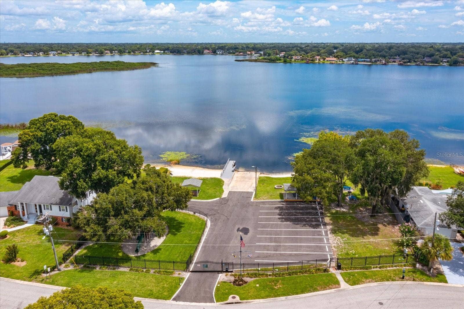5019 GRAN LAC AVENUE, Orlando, FL 32812 Lake Conway Estates private boat ramp