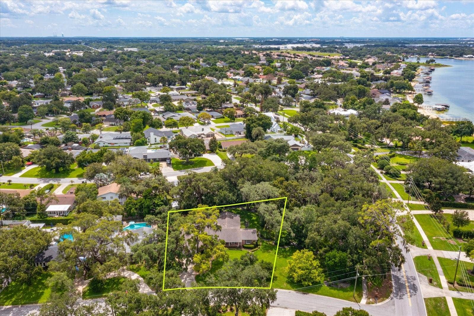 5019 GRAN LAC AVENUE, Orlando, FL 32812 5019 Gran Lac from front yard
