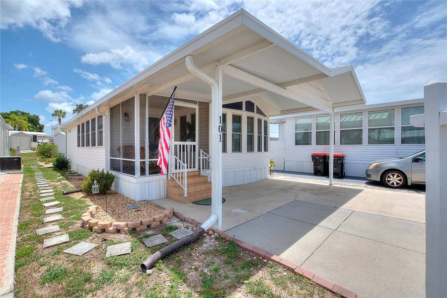 Property photo for 42769 HIGHWAY 27, #101, Davenport, FL