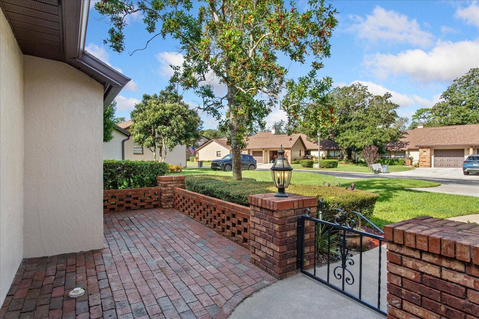 179 GOLF CLUB DRIVE, Longwood, FL 32779 Gated Front Courtyard