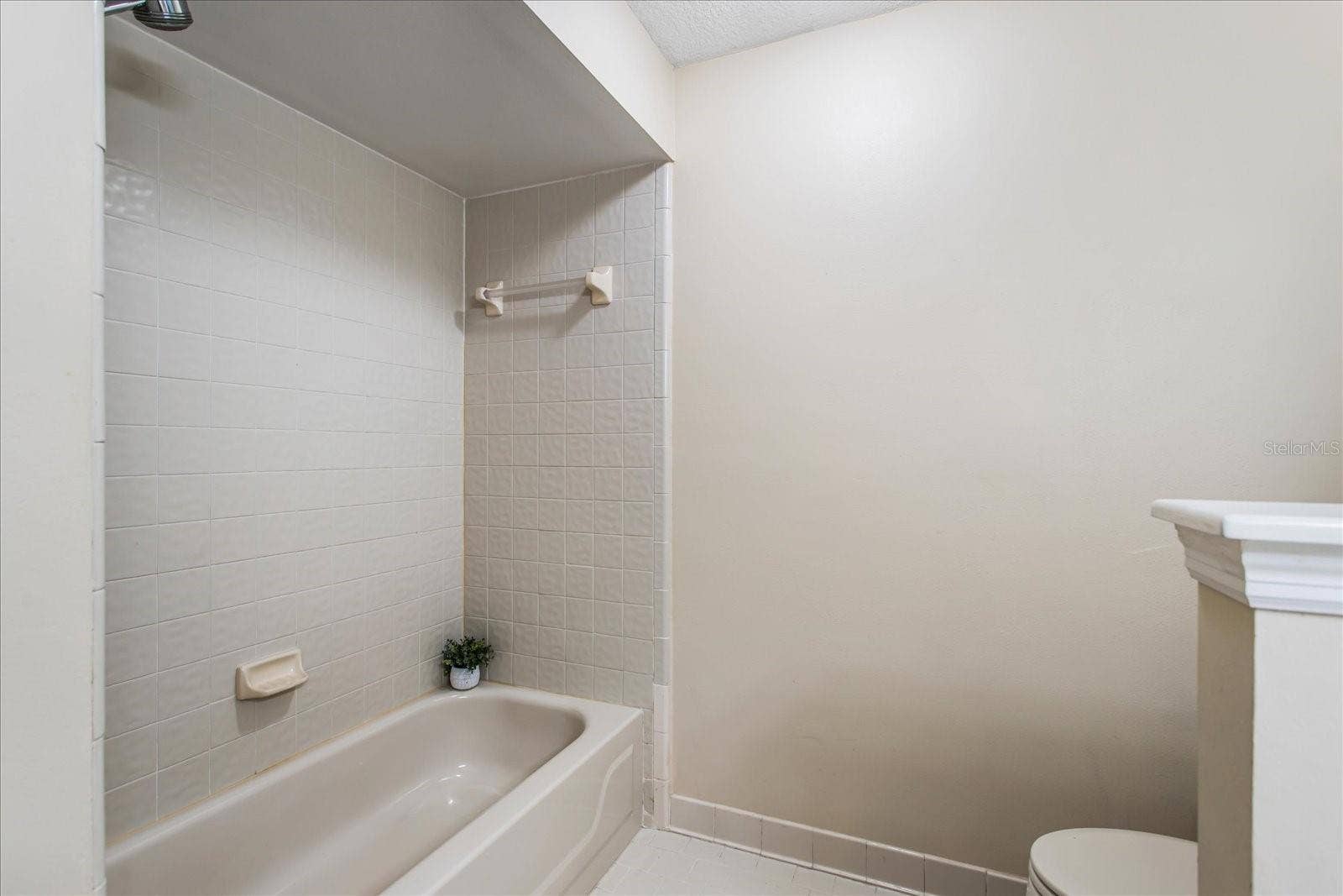 179 GOLF CLUB DRIVE, Longwood, FL 32779 Bathroom 2