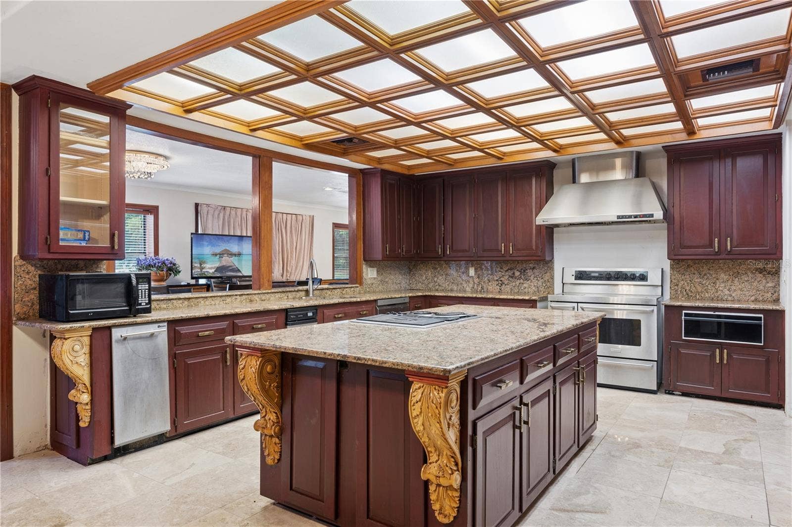 1041 SWEETWATER CLUB BOULEVARD, Longwood, FL 32779 Large Island