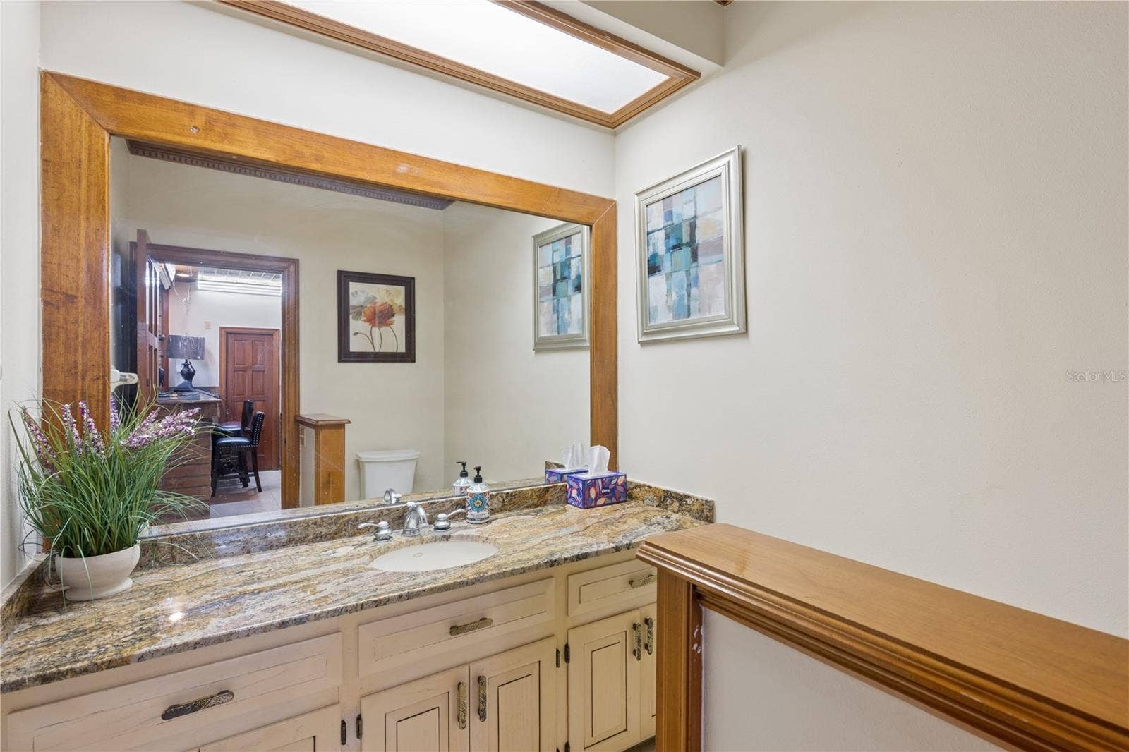 1041 SWEETWATER CLUB BOULEVARD, Longwood, FL 32779 Bar Guest Half Bath