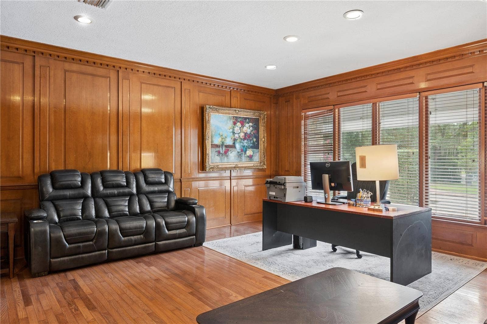 1041 SWEETWATER CLUB BOULEVARD, Longwood, FL 32779 Executive Office