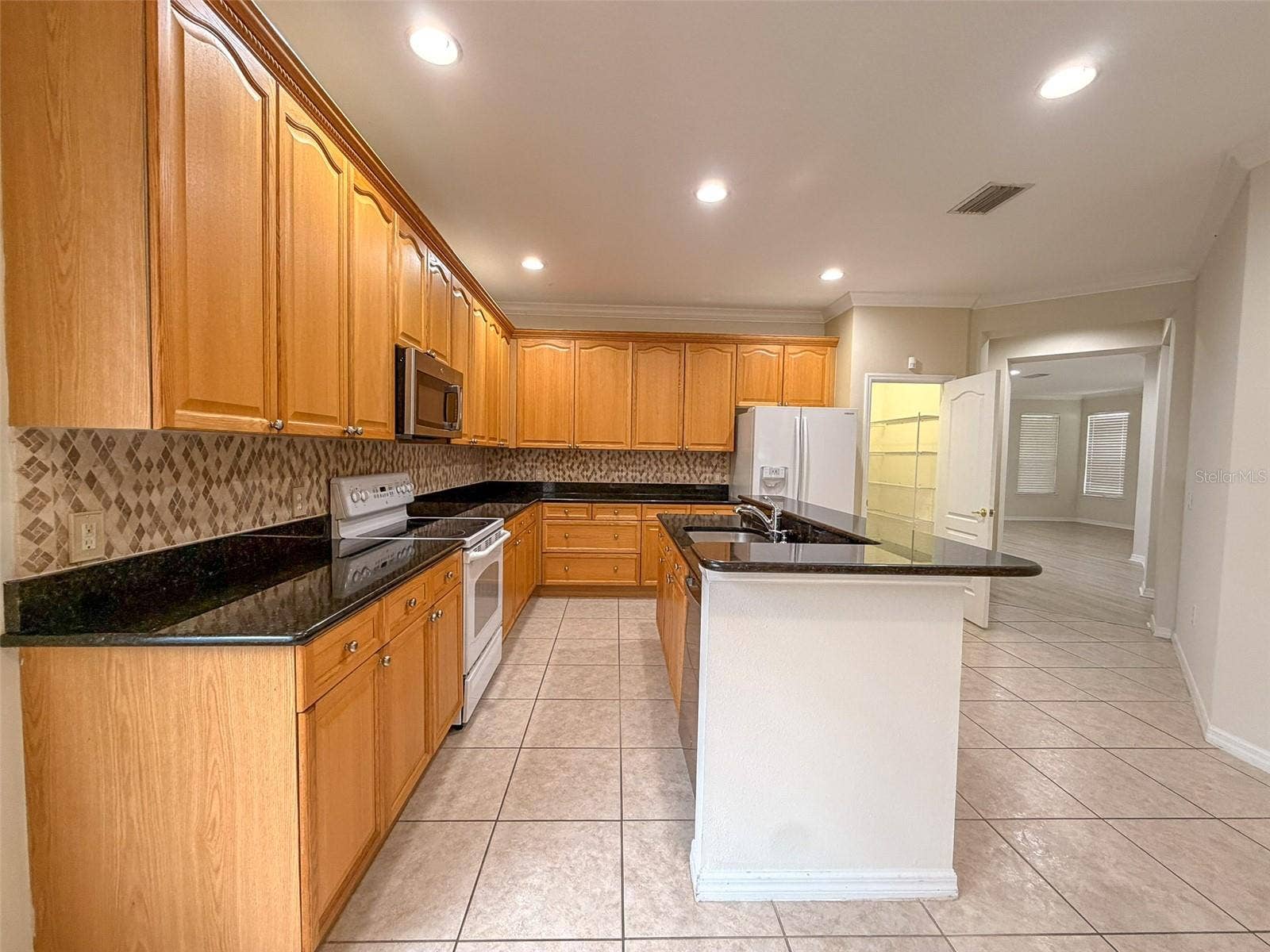 12947 RUNSWICK AVENUE, Windermere, FL 34786 12947 RUNSWICK AVENUE, Windermere, FL 34786