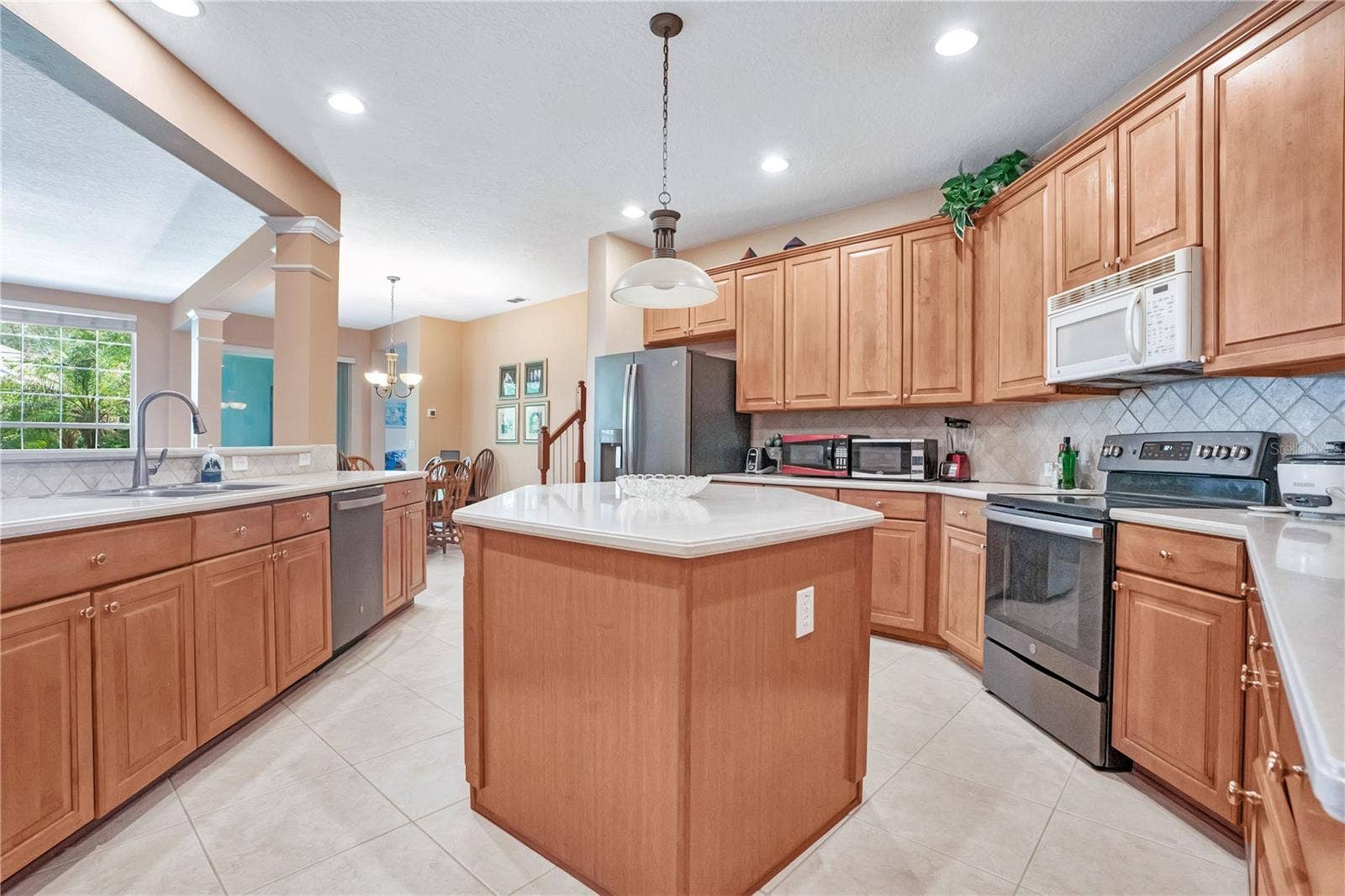 8344 BOWDEN WAY, Windermere, FL 34786 8344 BOWDEN WAY, Windermere, FL 34786