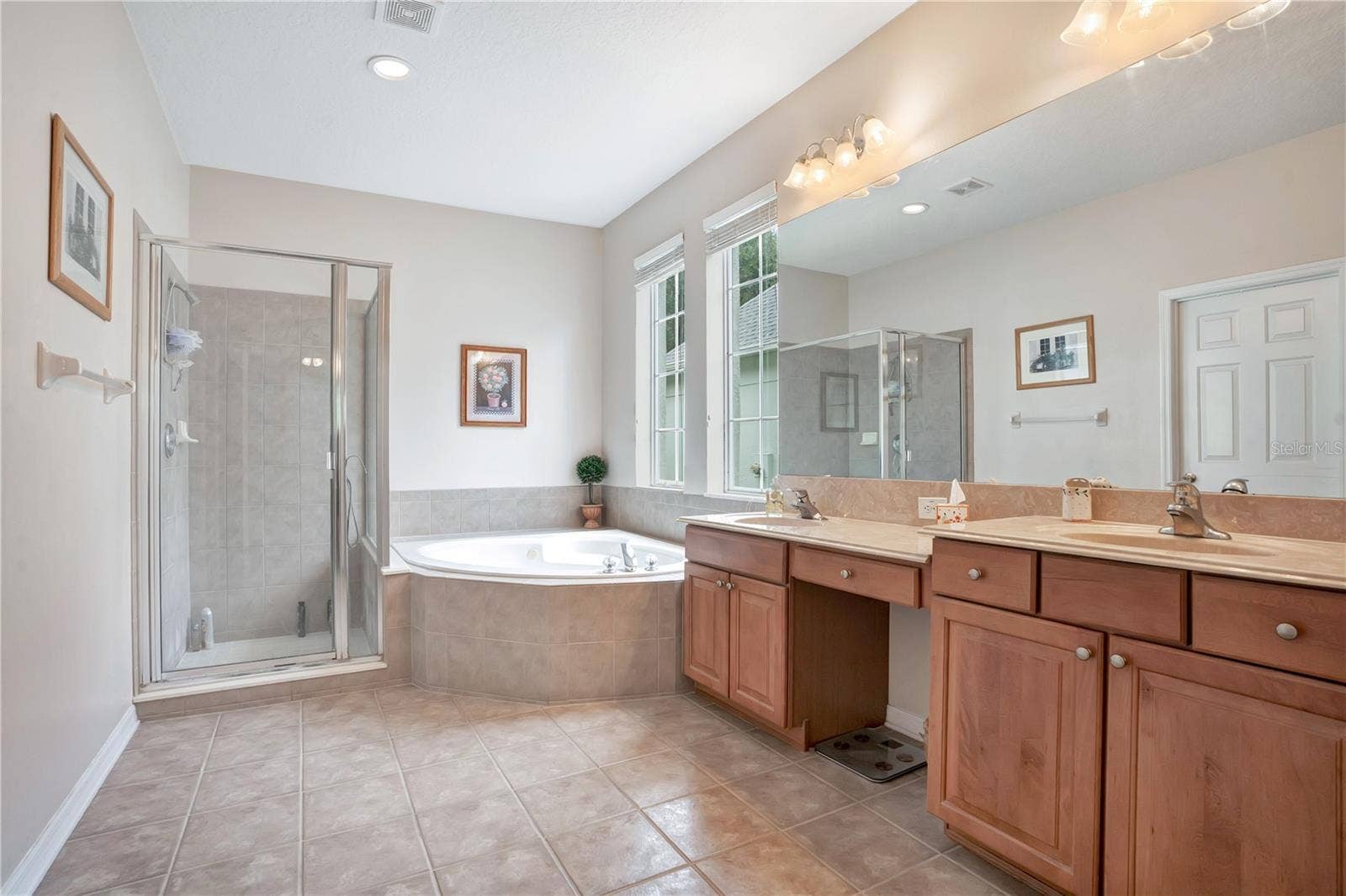8344 BOWDEN WAY, Windermere, FL 34786 8344 BOWDEN WAY, Windermere, FL 34786
