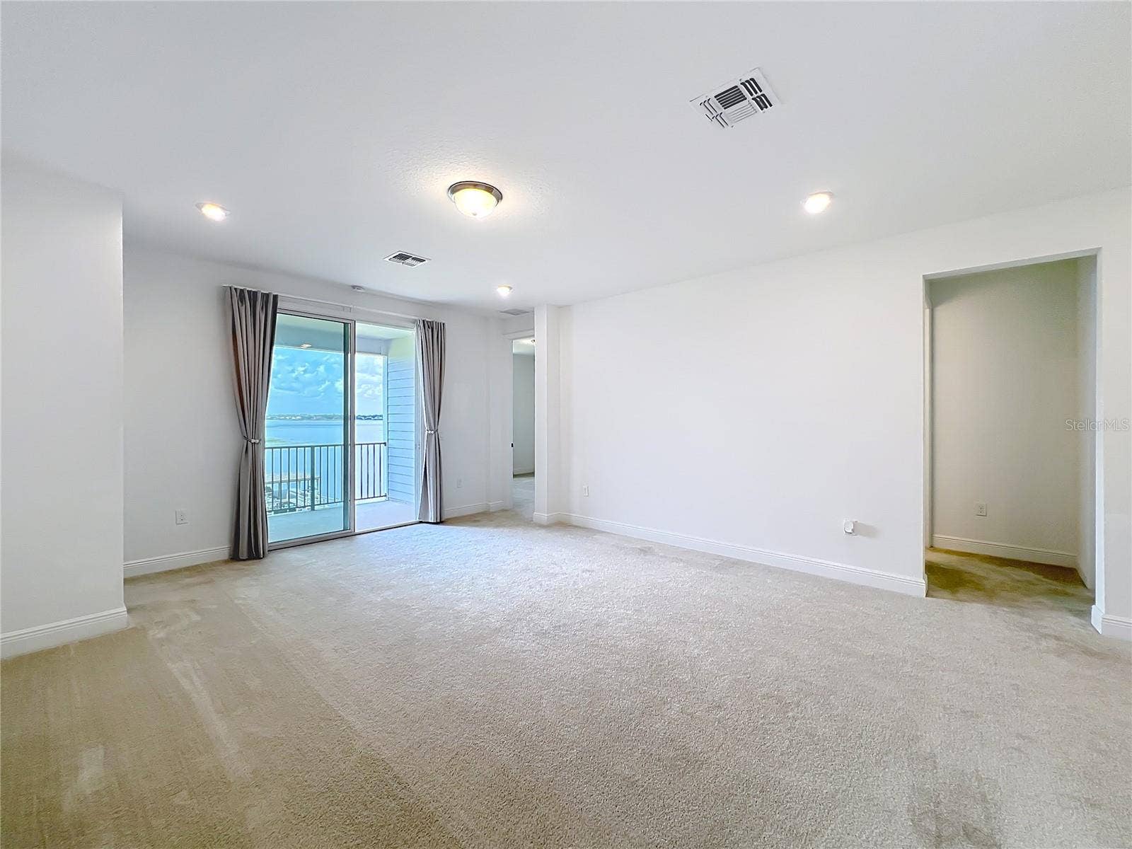 7398 ALPINE BUTTERFLY LN, Orlando, FL 32819 7398 ALPINE BUTTERFLY LN, Orlando, FL 32819