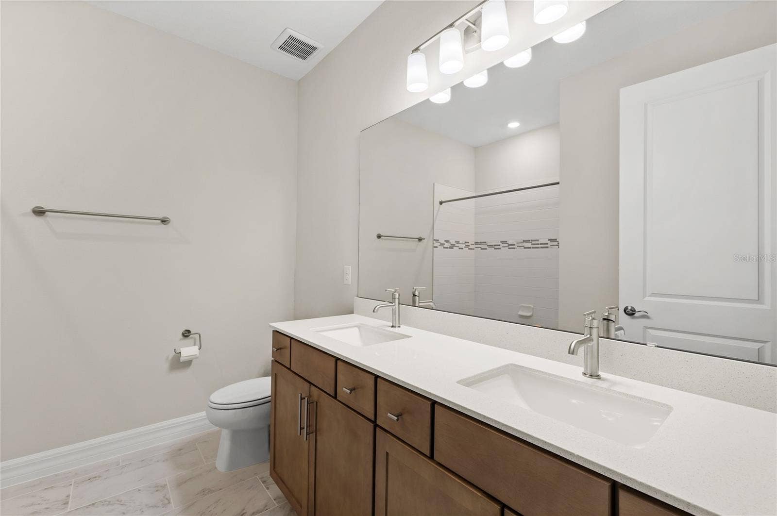 5173 FOOTHILLS PRESERVE LOOP, Mount Dora, FL 32757 5173 FOOTHILLS PRESERVE LOOP, Mount Dora, FL 32757