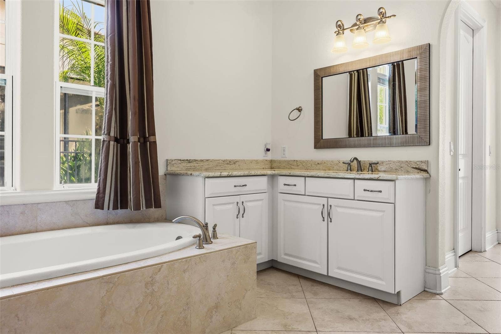 12417 MONTALCINO CIRCLE, Windermere, FL 34786
