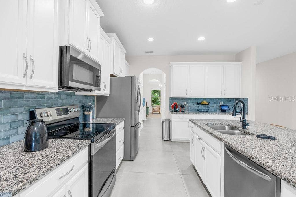 15512 FOUNTAIN COVE COURT, Winter Garden, FL 34787 15512 FOUNTAIN COVE COURT, Winter Garden, FL 34787