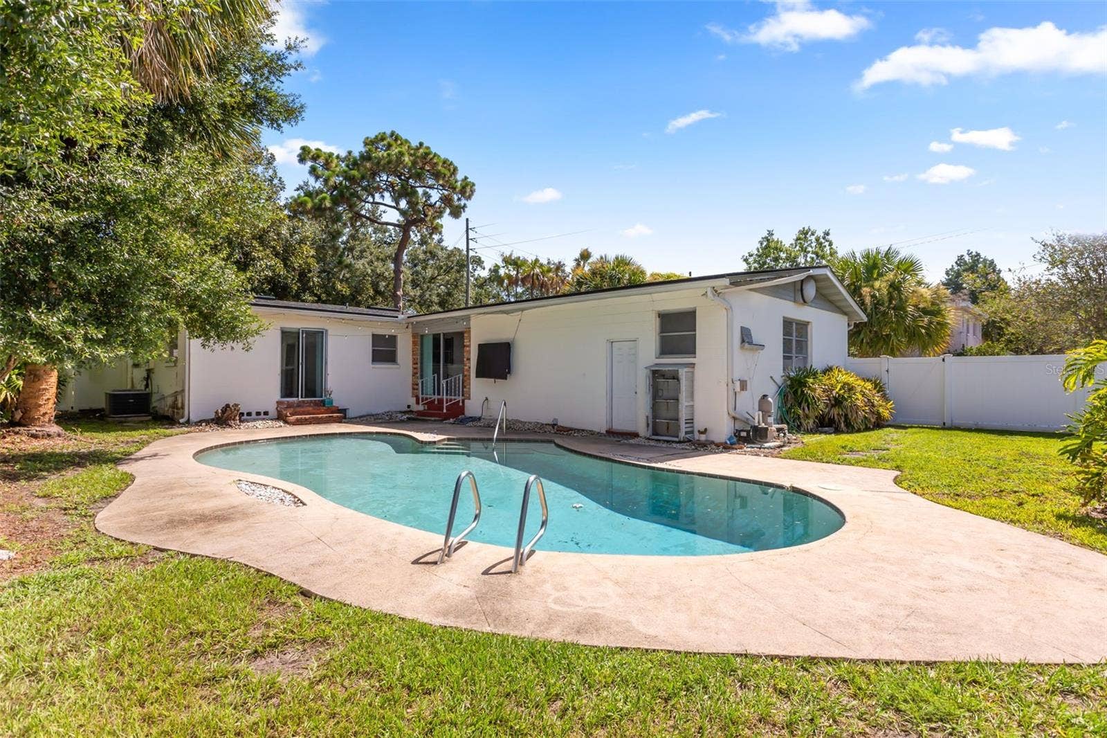 820 RUGBY STREET, Orlando, FL 32804 820 RUGBY STREET, Orlando, FL 32804