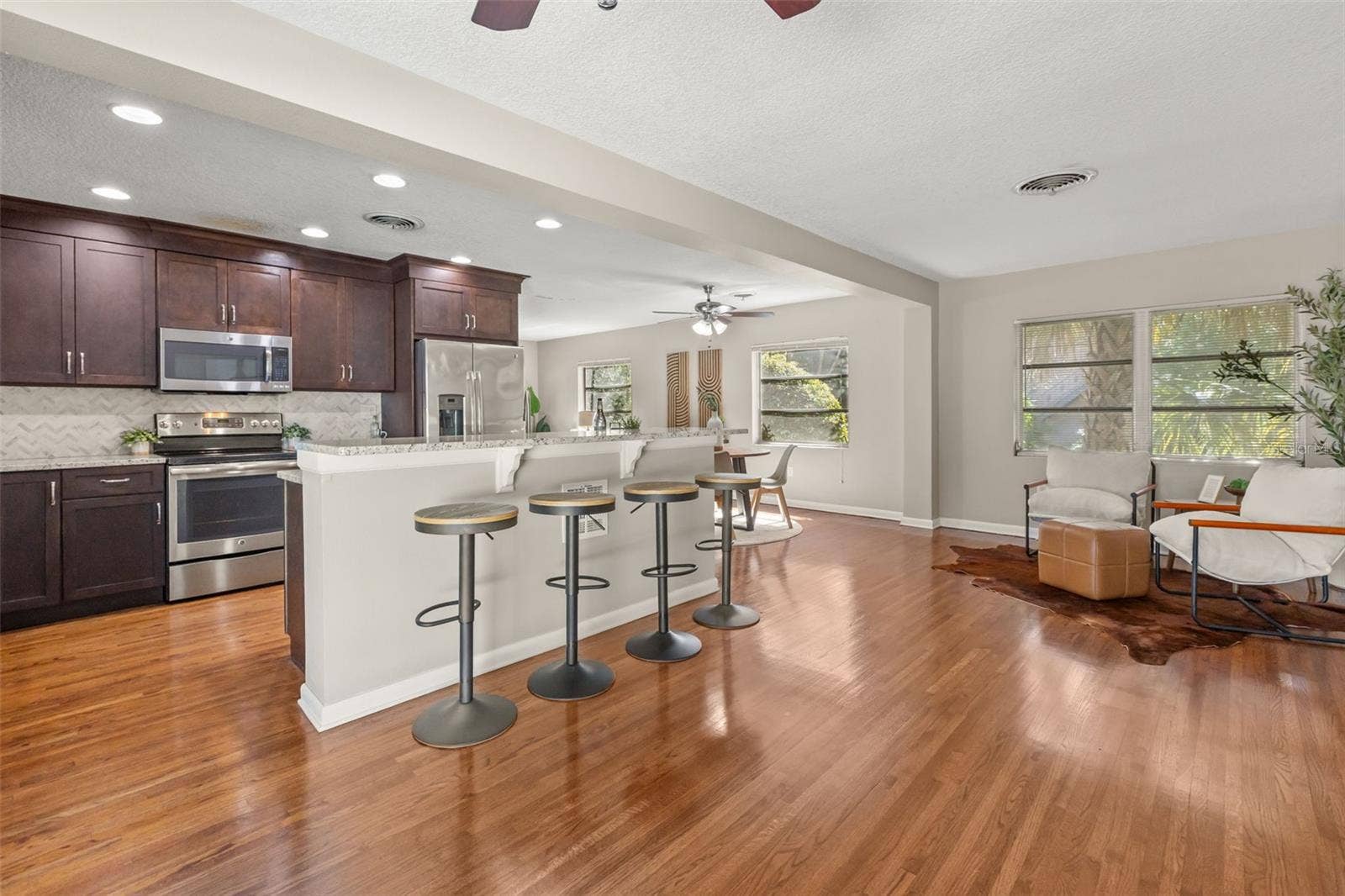 820 RUGBY STREET, Orlando, FL 32804 820 RUGBY STREET, Orlando, FL 32804