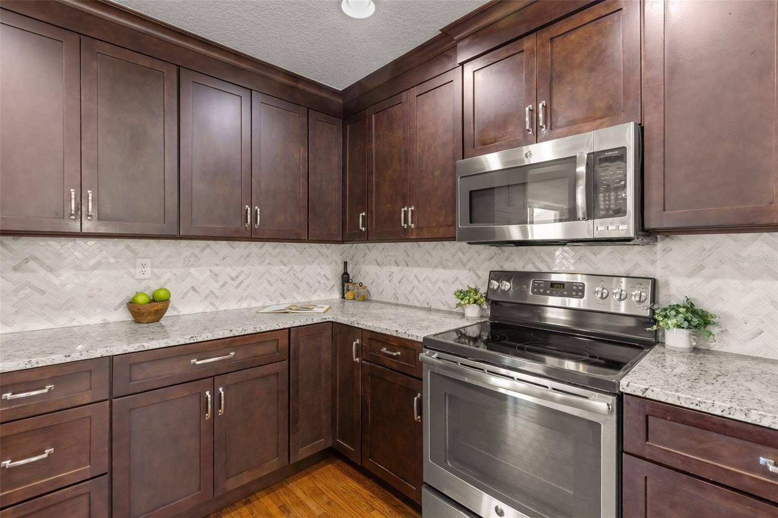 820 RUGBY STREET, Orlando, FL 32804 820 RUGBY STREET, Orlando, FL 32804