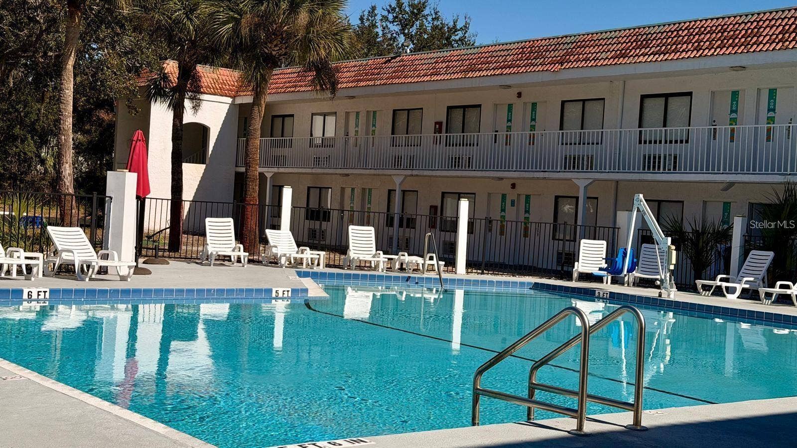 5367 W IRLO BRONSON MEMORIAL HIGHWAY, #2-214, Kissimmee, FL 34746 Condo Pool