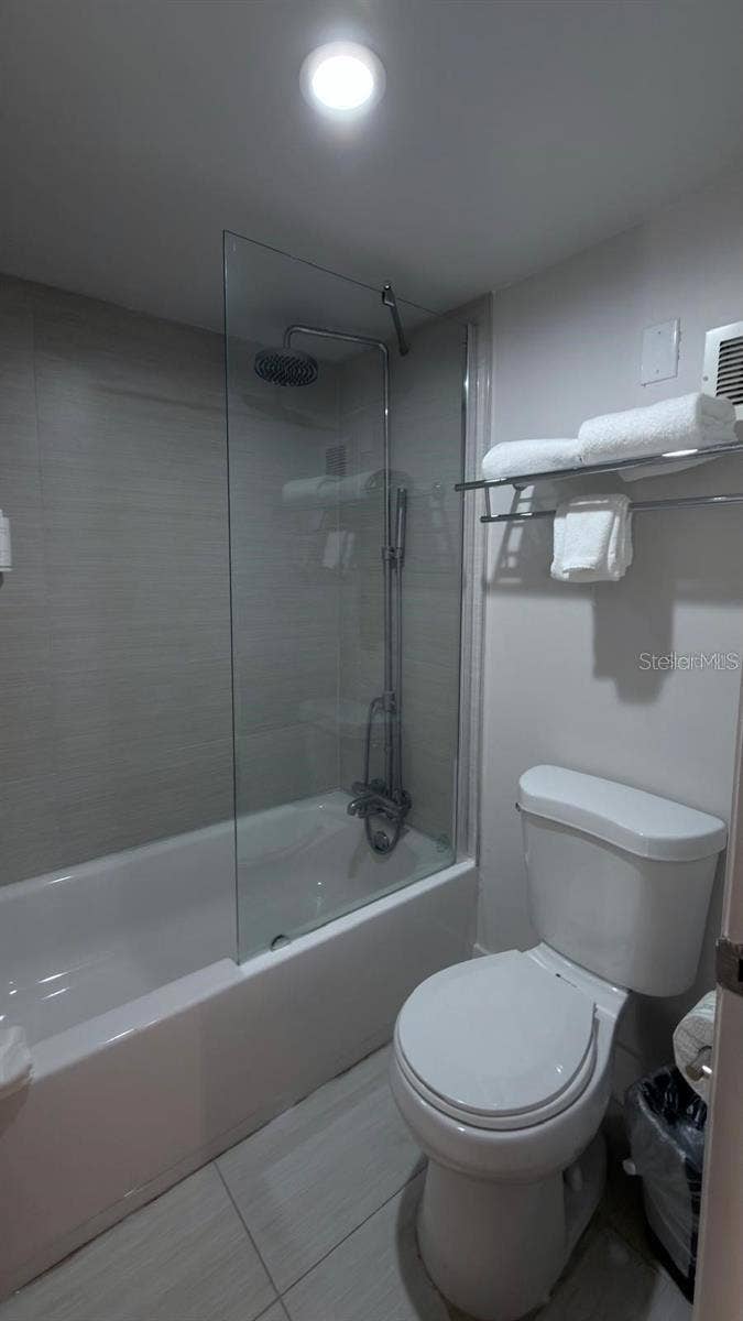 5367 W IRLO BRONSON MEMORIAL HIGHWAY, #2-214, Kissimmee, FL 34746 Bathroom