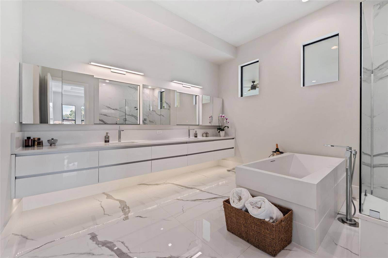 6159 HARBOUR TOWN COURT, Orlando, FL 32819 Primary Ensuite