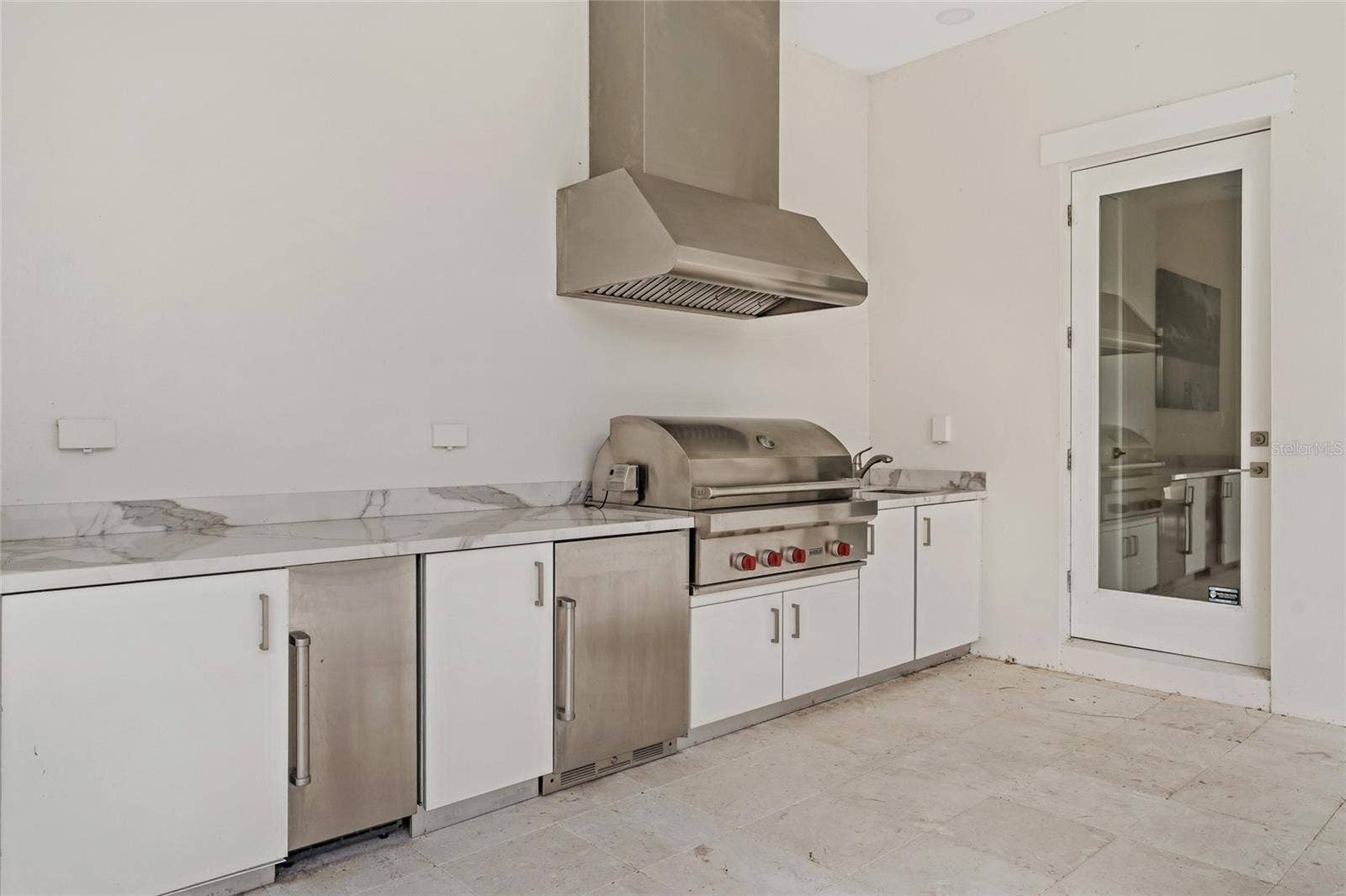 6159 HARBOUR TOWN COURT, Orlando, FL 32819 Outdoor kitchen