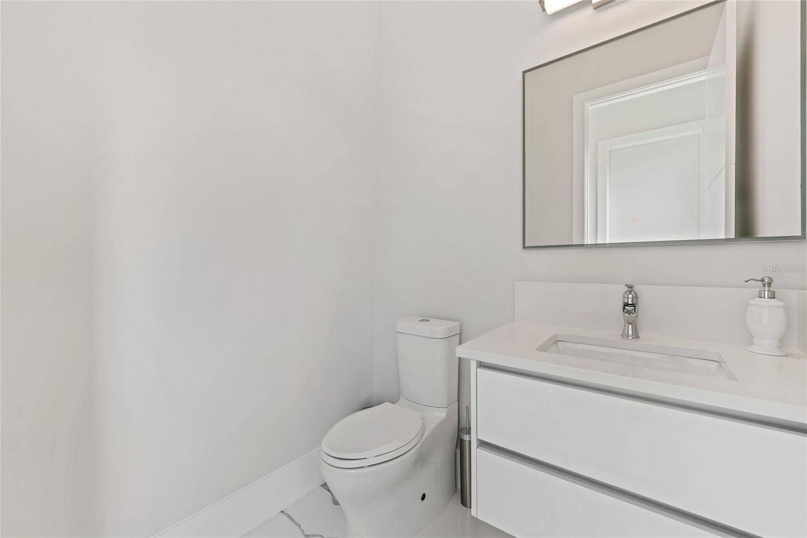 6159 HARBOUR TOWN COURT, Orlando, FL 32819 6159 HARBOUR TOWN COURT, Orlando, FL 32819
