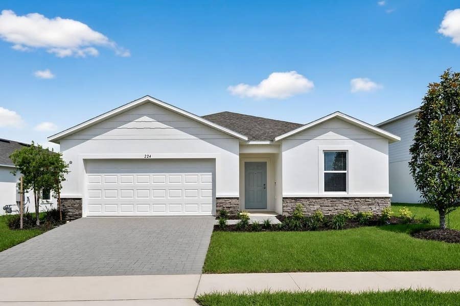 Property photo for 224 STREAMWATER WAY, Groveland, FL
