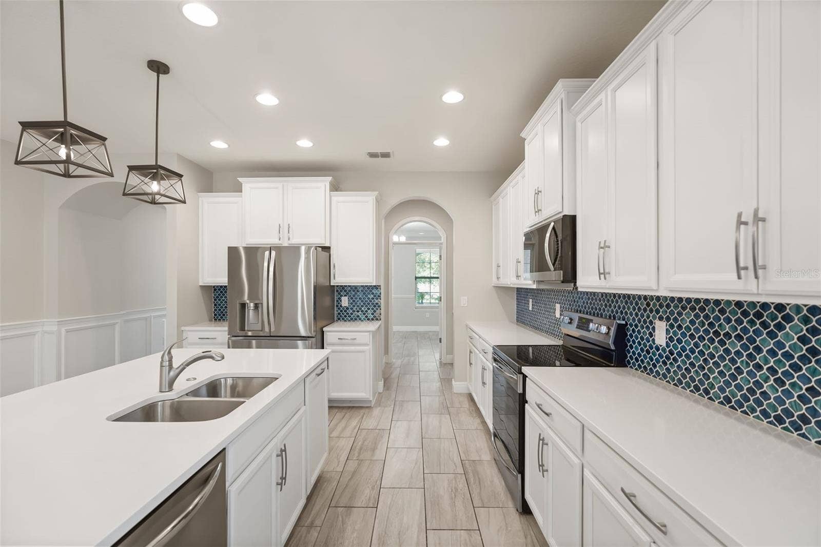 9561 WATERWAY PASSAGE DRIVE, Winter Garden, FL 34787 9561 WATERWAY PASSAGE DRIVE, Winter Garden, FL 34787