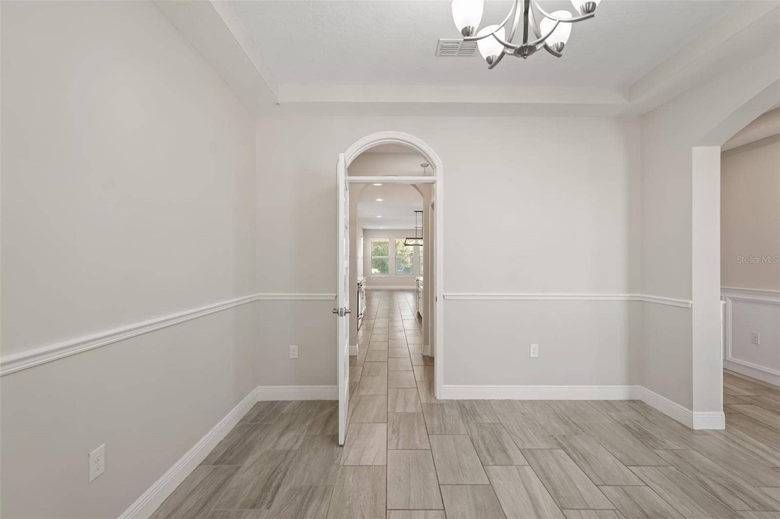 9561 WATERWAY PASSAGE DRIVE, Winter Garden, FL 34787 9561 WATERWAY PASSAGE DRIVE, Winter Garden, FL 34787