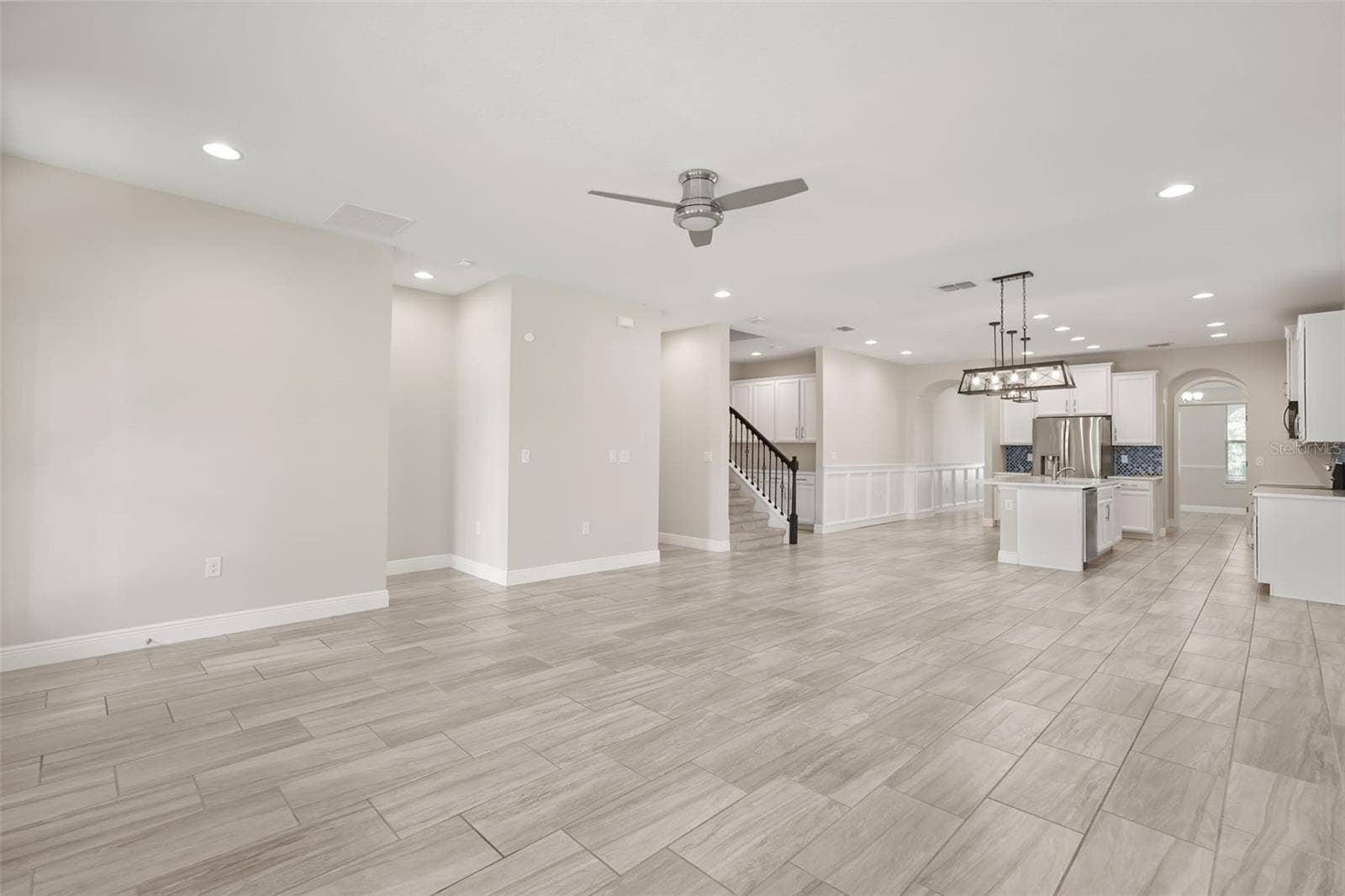 9561 WATERWAY PASSAGE DRIVE, Winter Garden, FL 34787 9561 WATERWAY PASSAGE DRIVE, Winter Garden, FL 34787