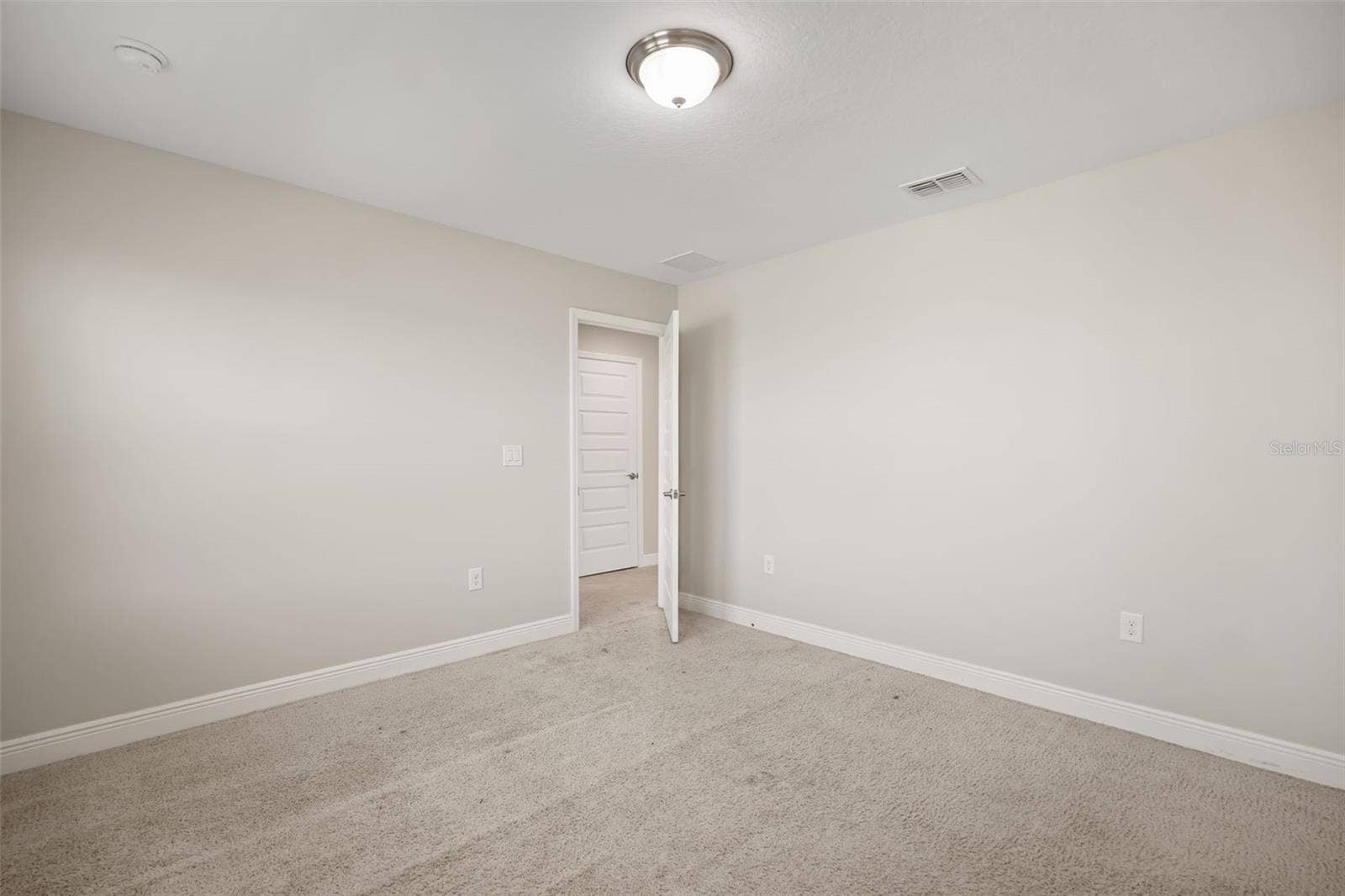 9561 WATERWAY PASSAGE DRIVE, Winter Garden, FL 34787 9561 WATERWAY PASSAGE DRIVE, Winter Garden, FL 34787