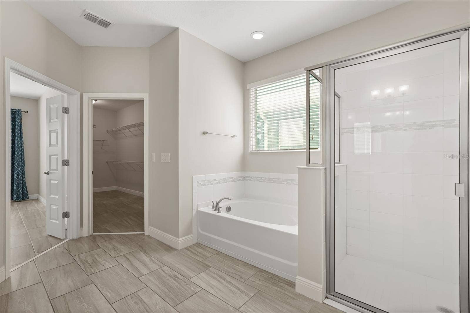 9561 WATERWAY PASSAGE DRIVE, Winter Garden, FL 34787 9561 WATERWAY PASSAGE DRIVE, Winter Garden, FL 34787