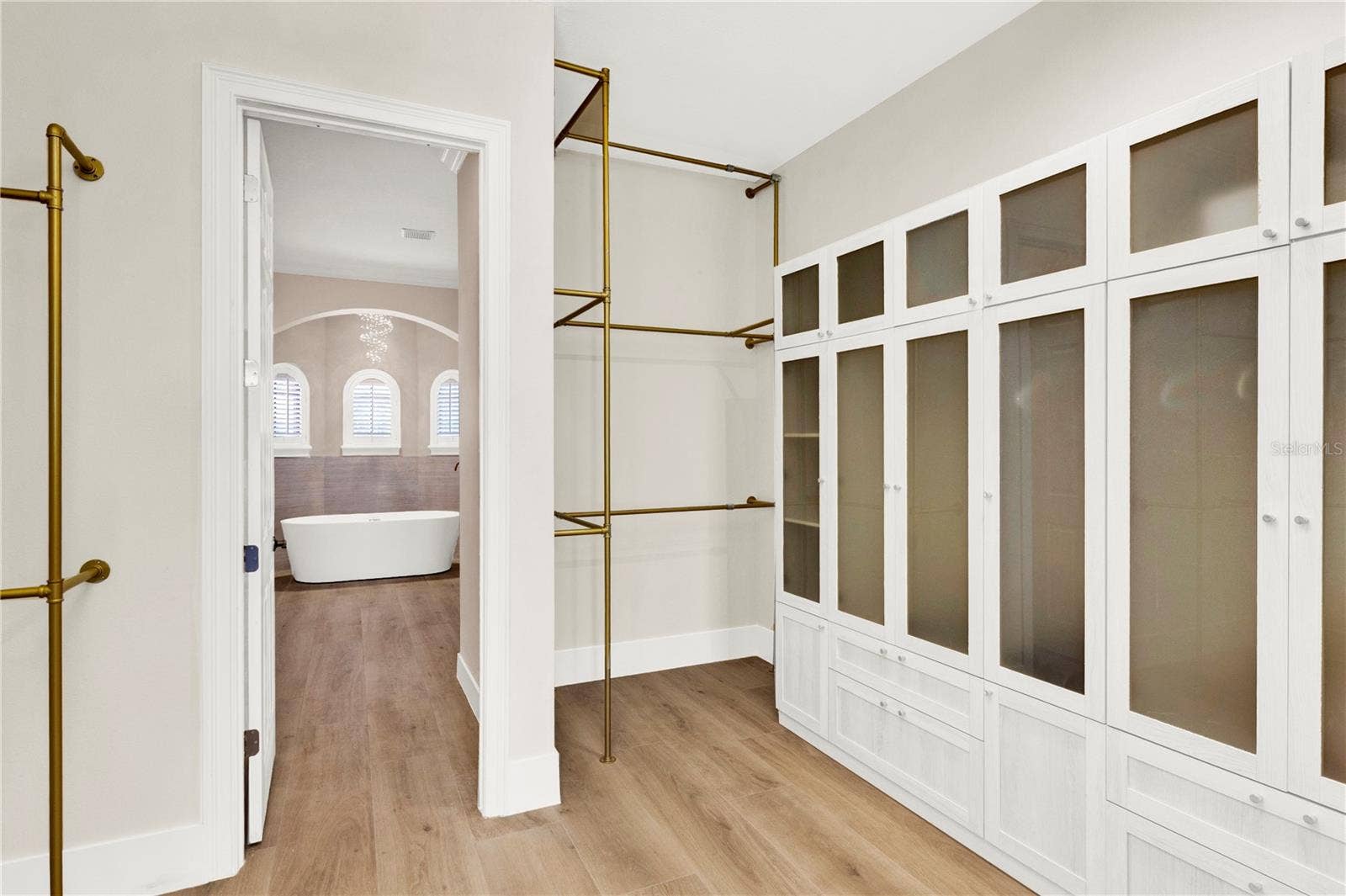 7720 FICQUETTE ROAD, Windermere, FL 34786 PRIMARY CLOSET