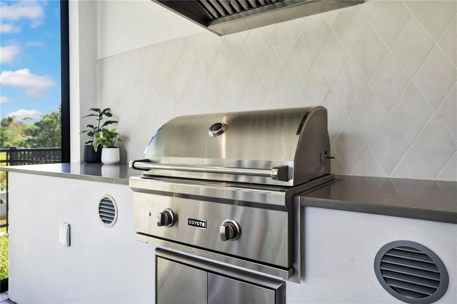 1927 S LAKEMONT AVENUE, Winter Park, FL 32792 Gas grill in summer kitchen