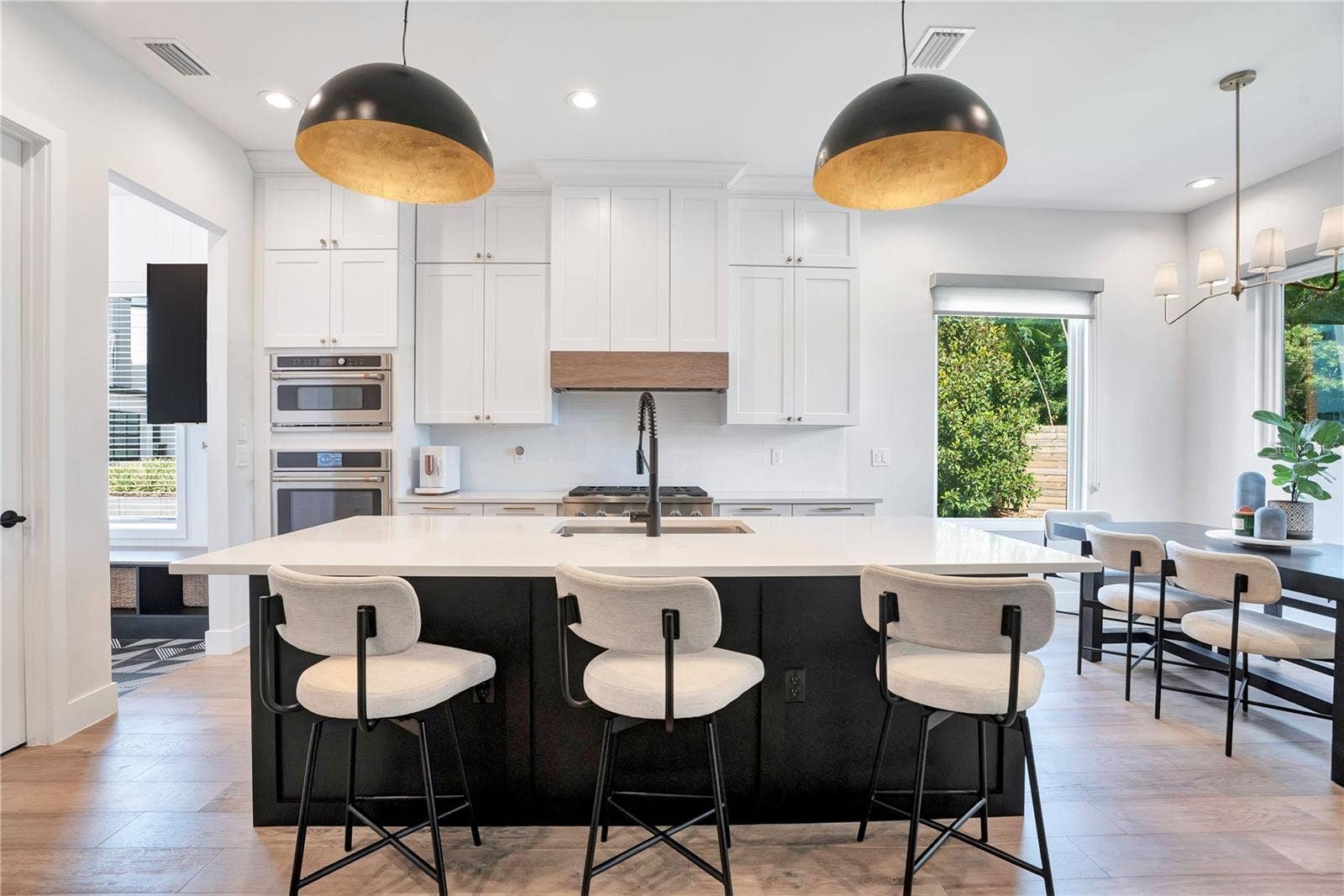1927 S LAKEMONT AVENUE, Winter Park, FL 32792 Kitchen with breakfast bar/island