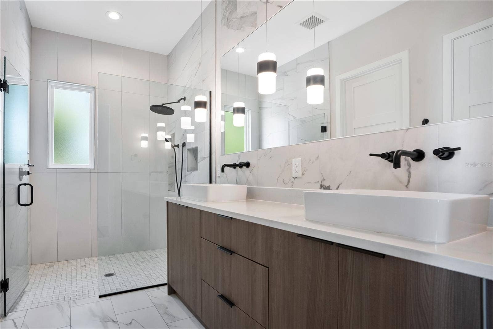 1927 S LAKEMONT AVENUE, Winter Park, FL 32792 Primary bathroom