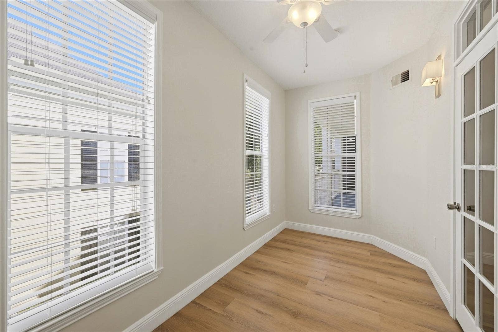 239 LONGVIEW AVENUE, #207, Celebration, FL 34747 Lots of Natural Light Everywhere