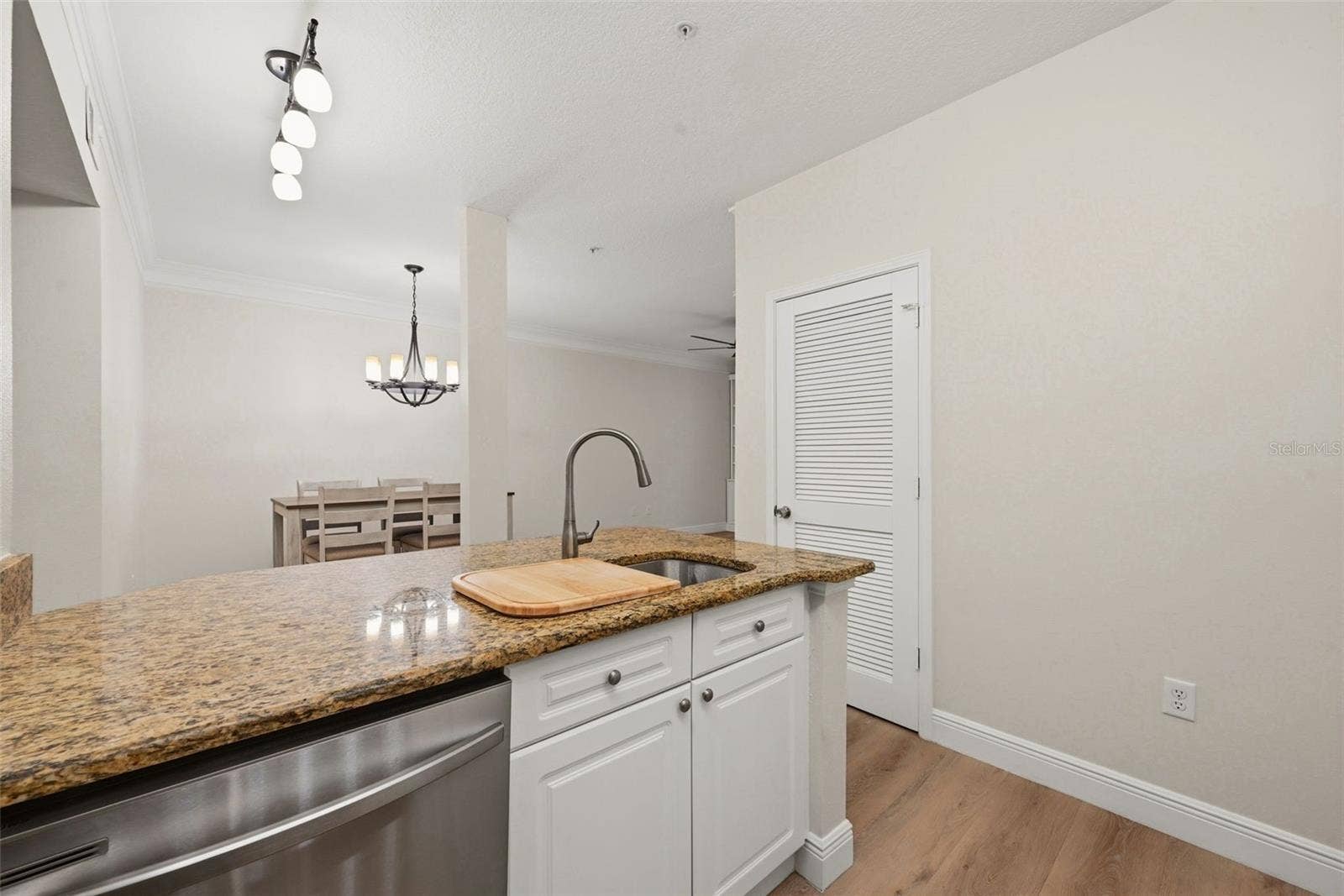 239 LONGVIEW AVENUE, #207, Celebration, FL 34747 Fully Equipped Kitchen with Stainless Steel Appliances
