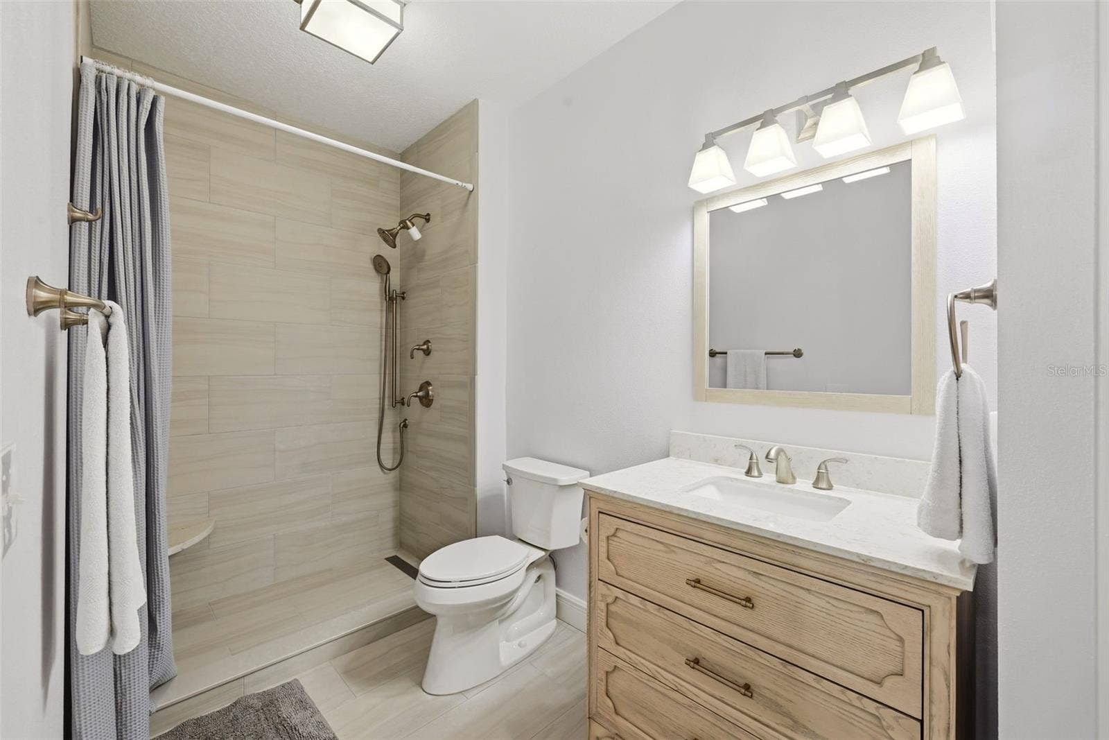 239 LONGVIEW AVENUE, #207, Celebration, FL 34747 Beautifully Upgraded Bathroom
