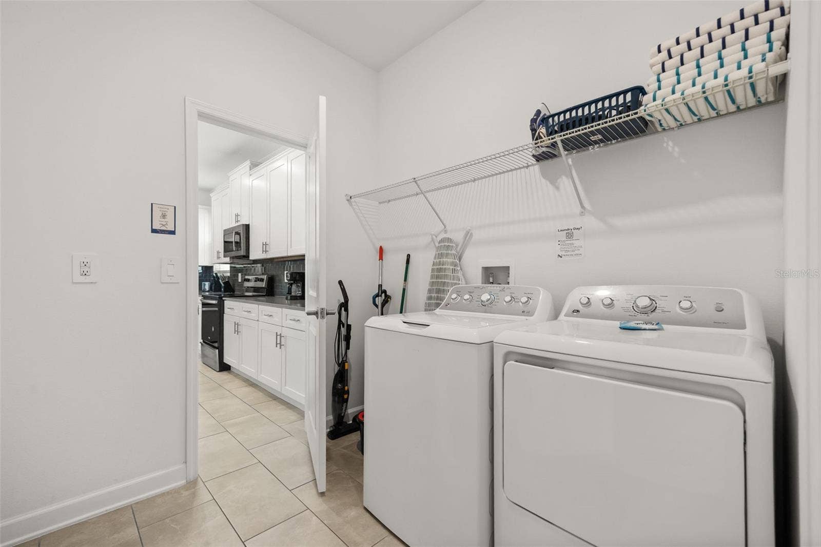 9159 SOMMERSET HILLS DRIVE, Davenport, FL 33896 9159 SOMMERSET HILLS DRIVE, Davenport, FL 33896