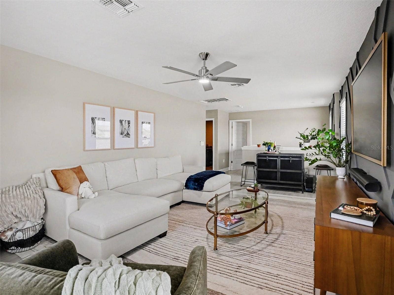 9572 WATERWAY PASSAGE DRIVE, Winter Garden, FL 34787 9572 WATERWAY PASSAGE DRIVE, Winter Garden, FL 34787